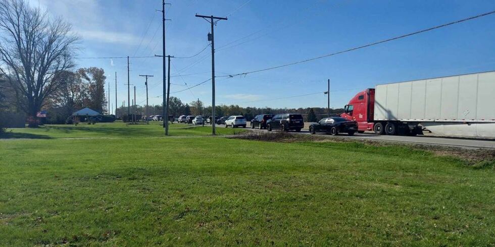 Allen County Sheriff's Department responding to barricaded subject on Adams Center Road
