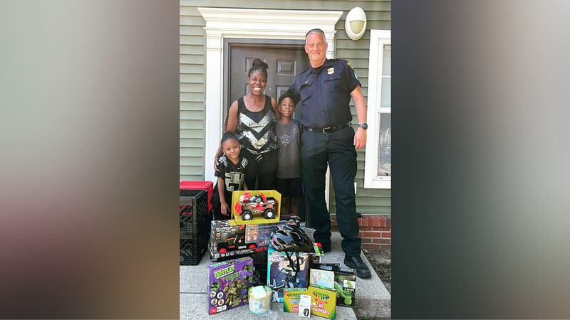 A Cleveland mother, Tomika Johnson, is being credited with saving the life of a sergeant after...